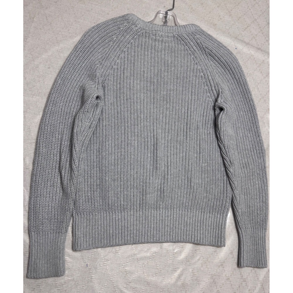 Cozy Minimalist Dove Gray Knit Sweater Effortless Everyday Essential S - Picture 4 of 7